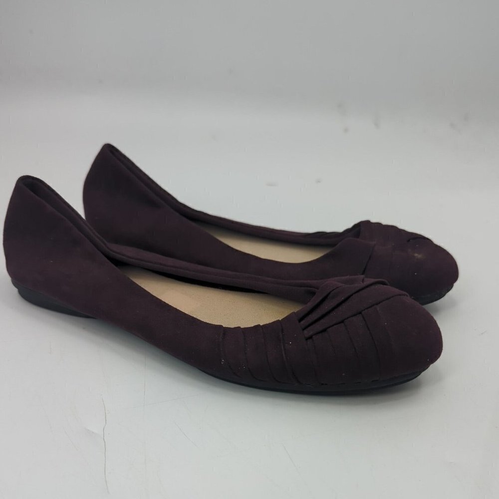 AMERICAN EAGLE Slip On Flats